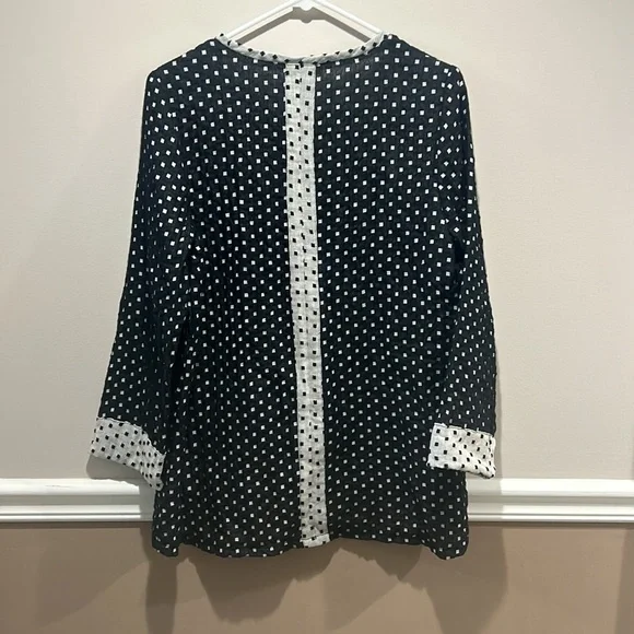 Top - Picture 3 of 3